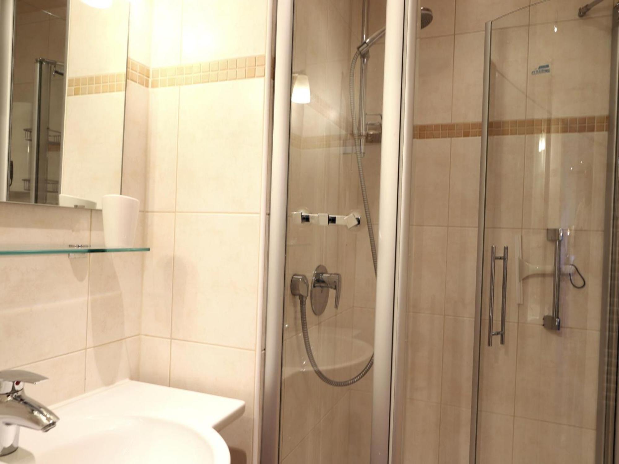 Schoenes Neues Hochwertig Renoviertes 2-Zimmer Appartement In Der 4. Etage. فيسترلاند المظهر الخارجي الصورة